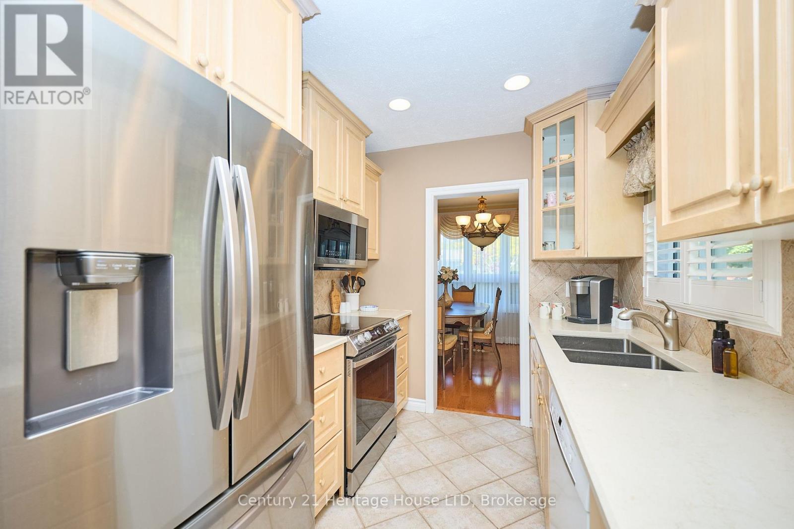 4668 Pinedale Drive, Niagara Falls (Morrison), Ontario  L2E 6M8 - Photo 11 - X12177853