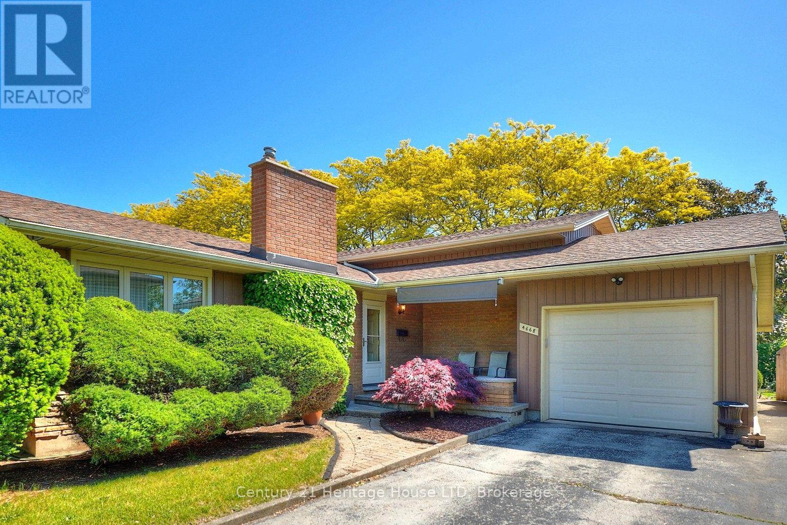 4668 Pinedale Drive, Niagara Falls (Morrison), Ontario  L2E 6M8 - Photo 2 - X12177853
