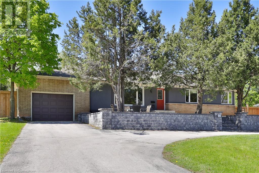 Property at 425 PLAINS Road W image 3