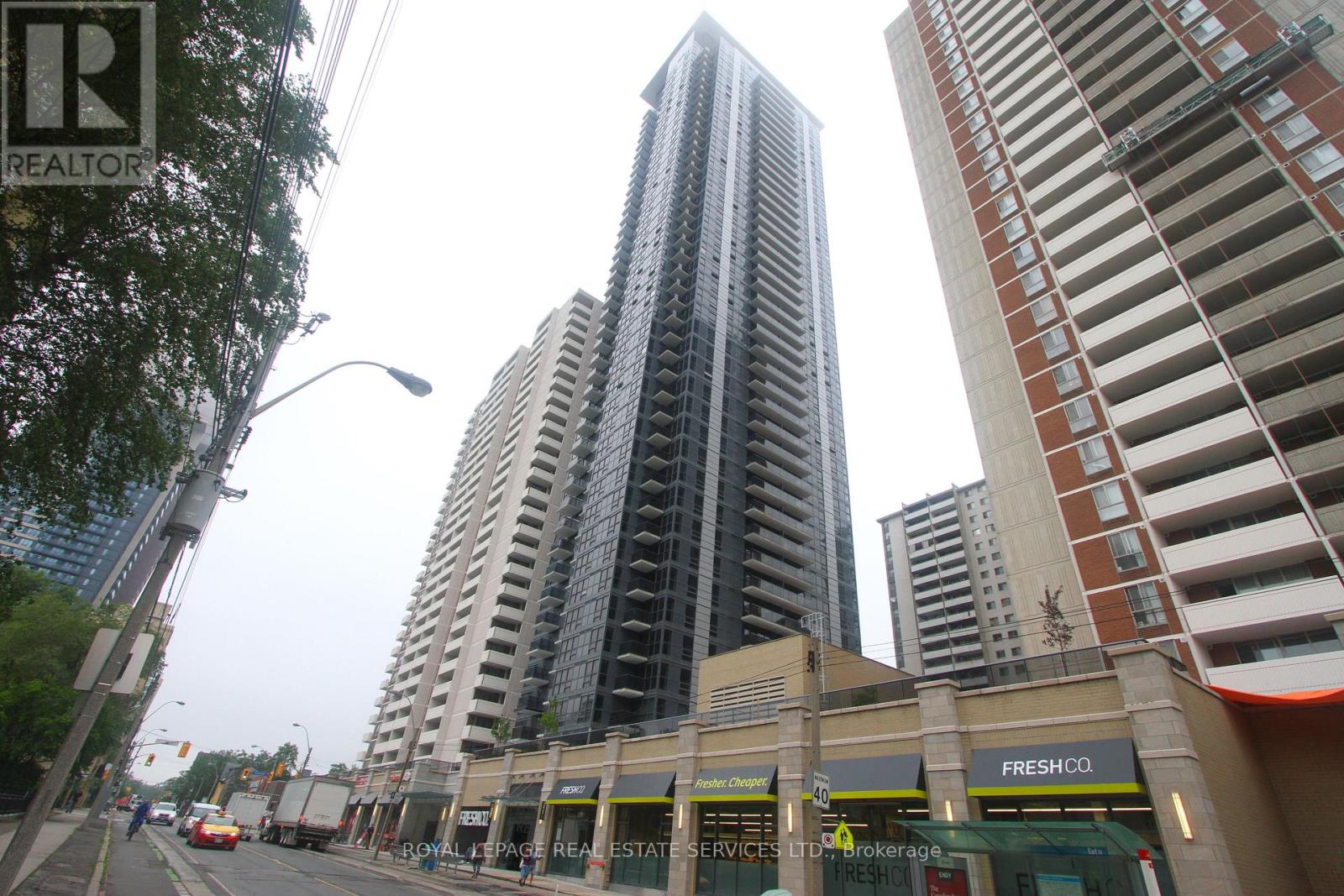 1709 - 561 SHERBOURNE STREET, Toronto, Ontario