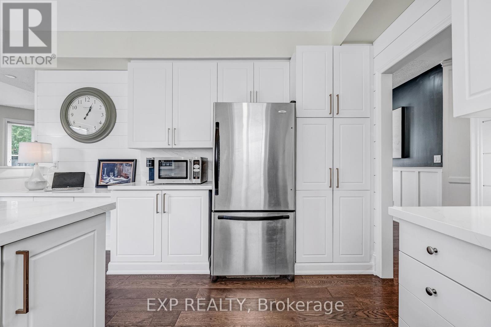 184 Cachet Boulevard, Whitby, Ontario  L1M 2L9 - Photo 8 - E12177839