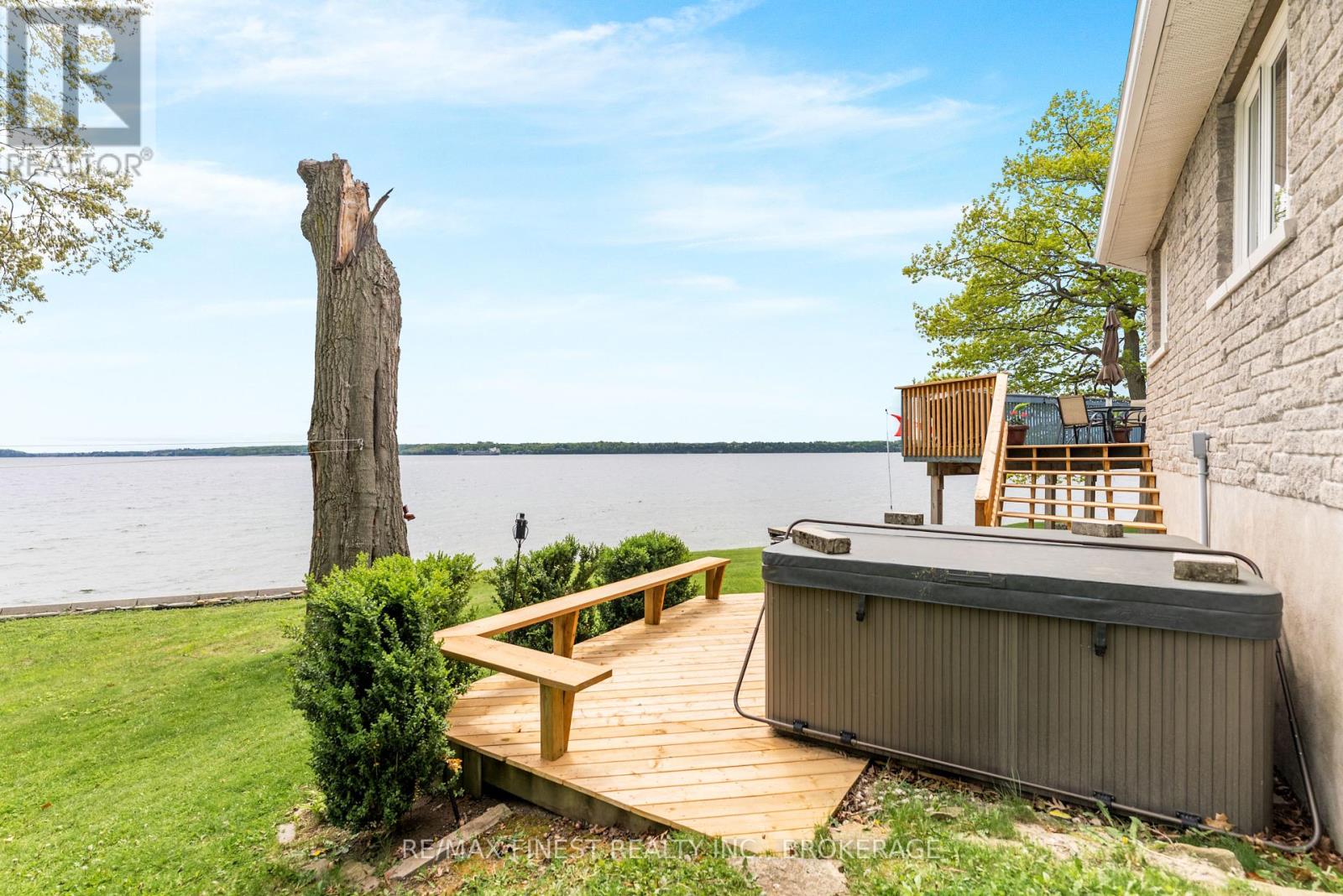 121 Hickory Lane, Frontenac Islands, Ontario  K0H 2Y0 - Photo 39 - X12170294