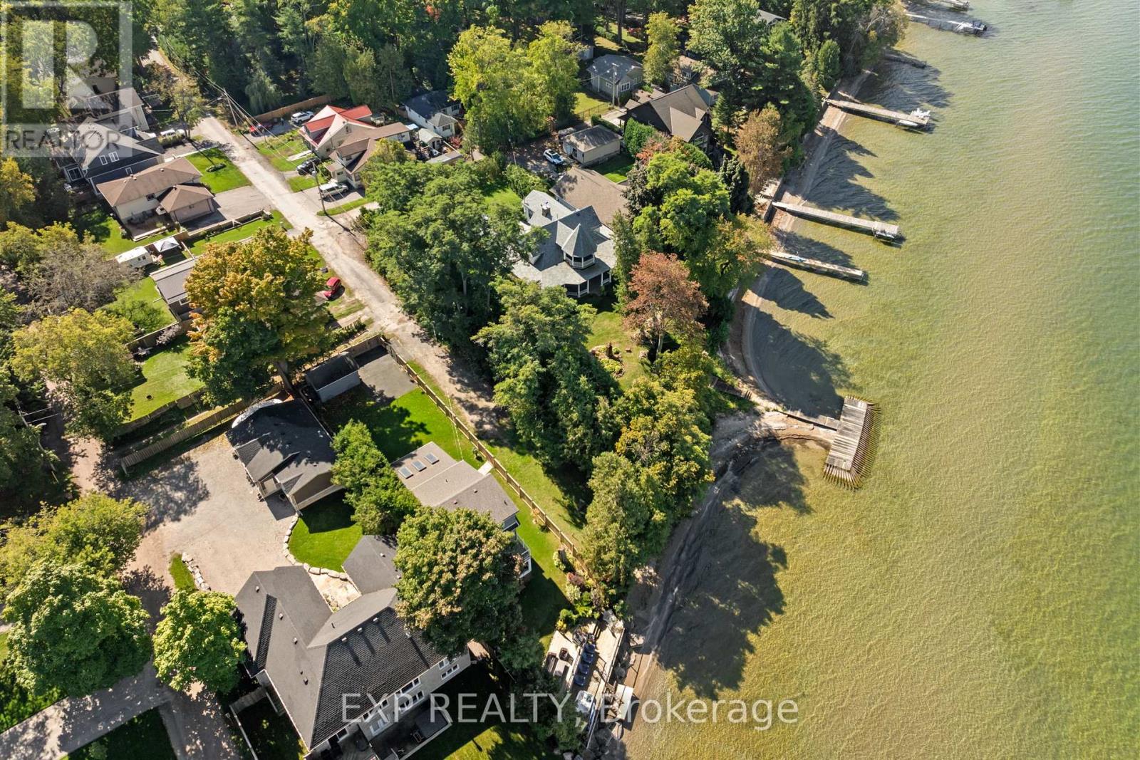 9 Riley Avenue, Georgina, Ontario  L0E 1L0 - Photo 42 - N12177861