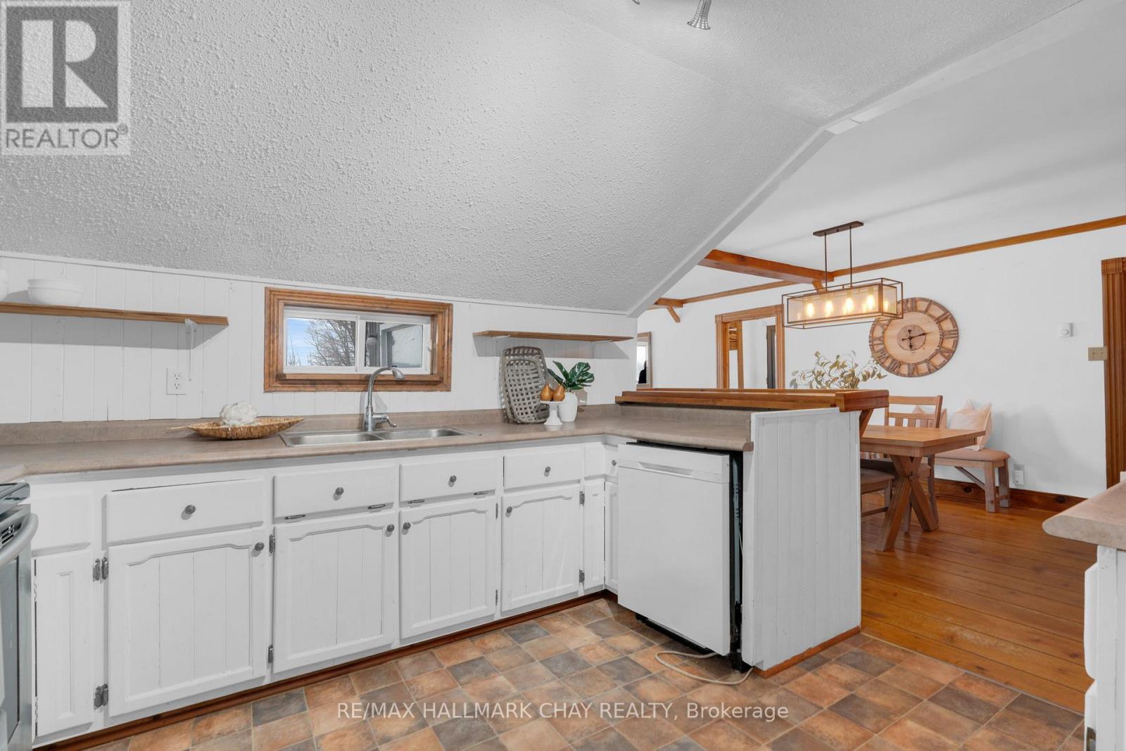 1424 Klondike Park Road, Clearview, Ontario  L0M 1S0 - Photo 15 - S12148192
