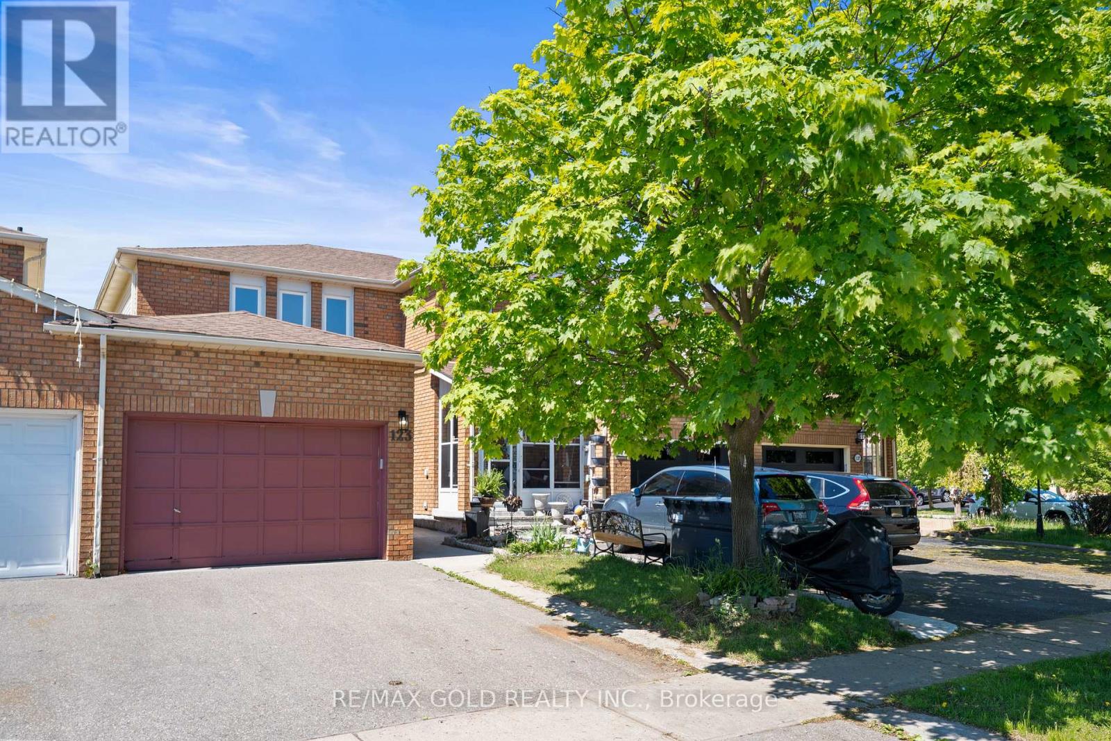 123 TULIP DRIVE, Brampton, Ontario