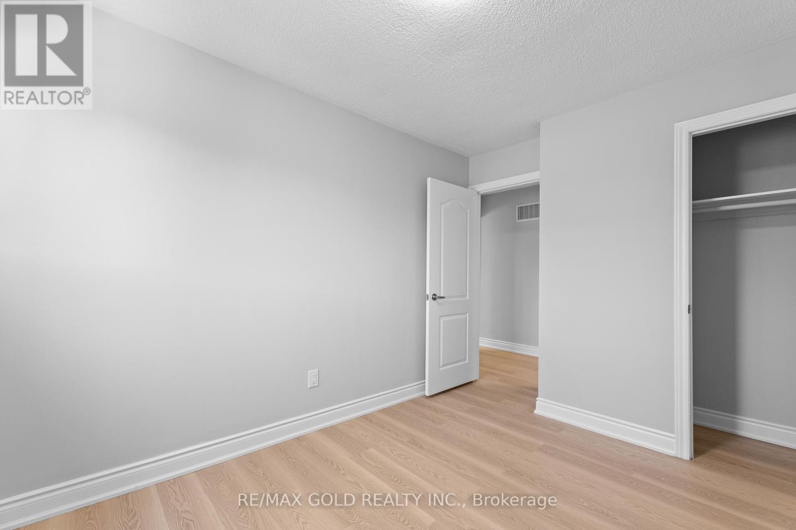 123 Tulip Drive, Brampton, Ontario  L6Y 3X6 - Photo 25 - W12177854