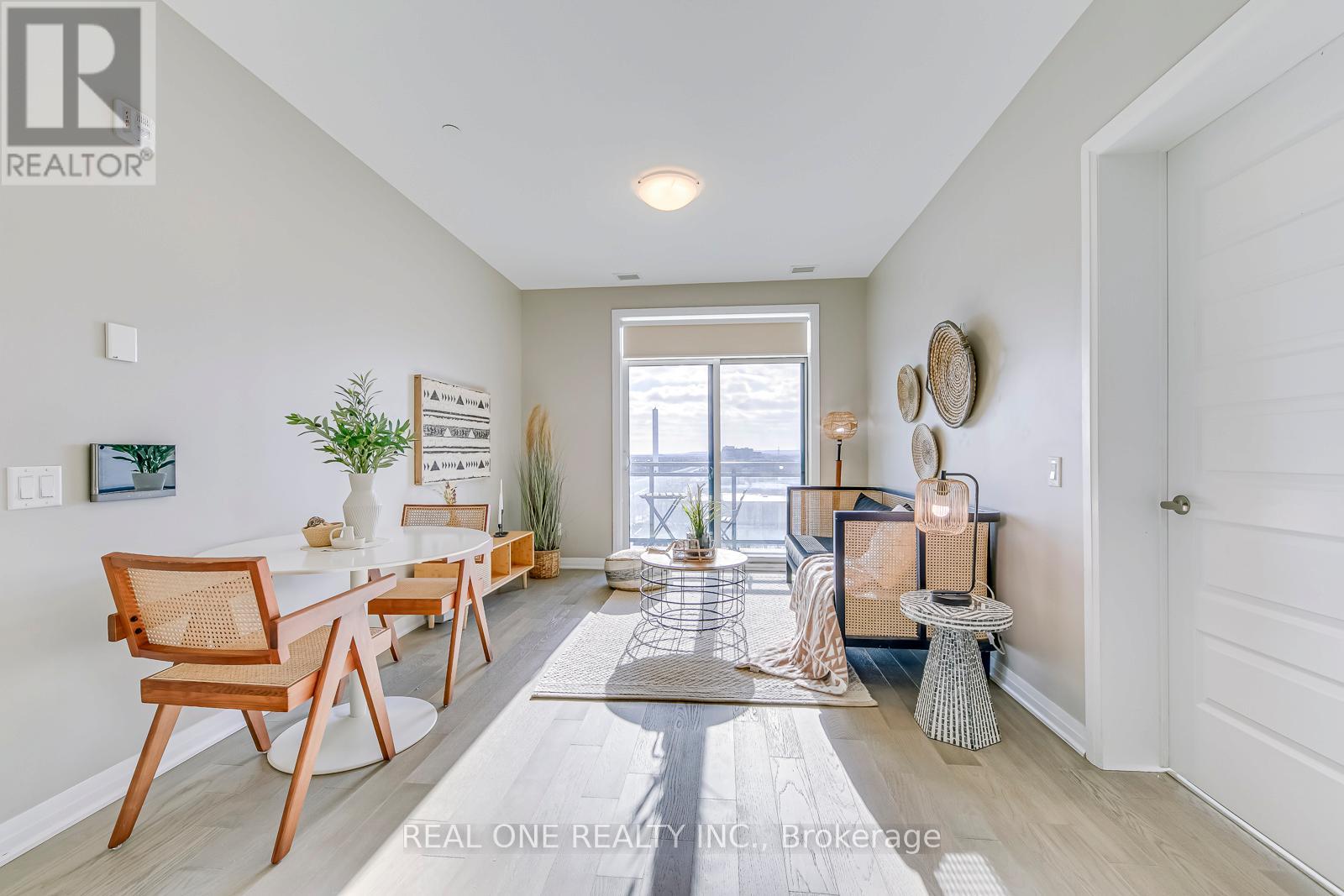 417 - 95 Dundas Street W, Oakville (Go Glenorchy), Ontario  L6M 5N4 - Photo 14 - W12177875