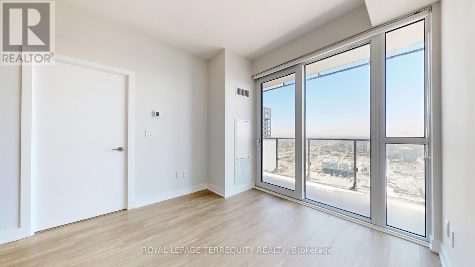 4502 - 430 Square One Drive, Mississauga (City Centre), Ontario  L5B 0L6 - Photo 16 - W12177888