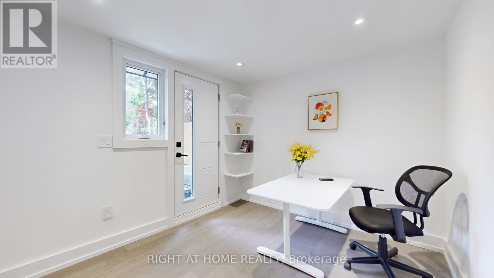 136 Santa Barbara Road, Toronto, Ontario  M2N 2C5 - Photo 22 - C12176692