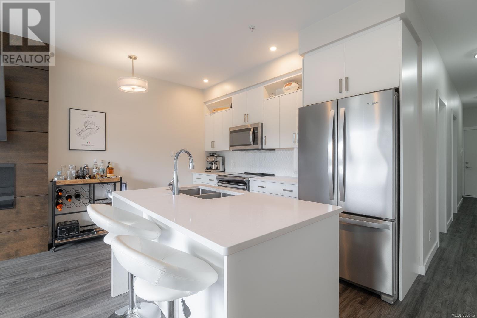 208 91 Chapel St, Nanaimo, British Columbia  V9R 0J3 - Photo 9 - 999616