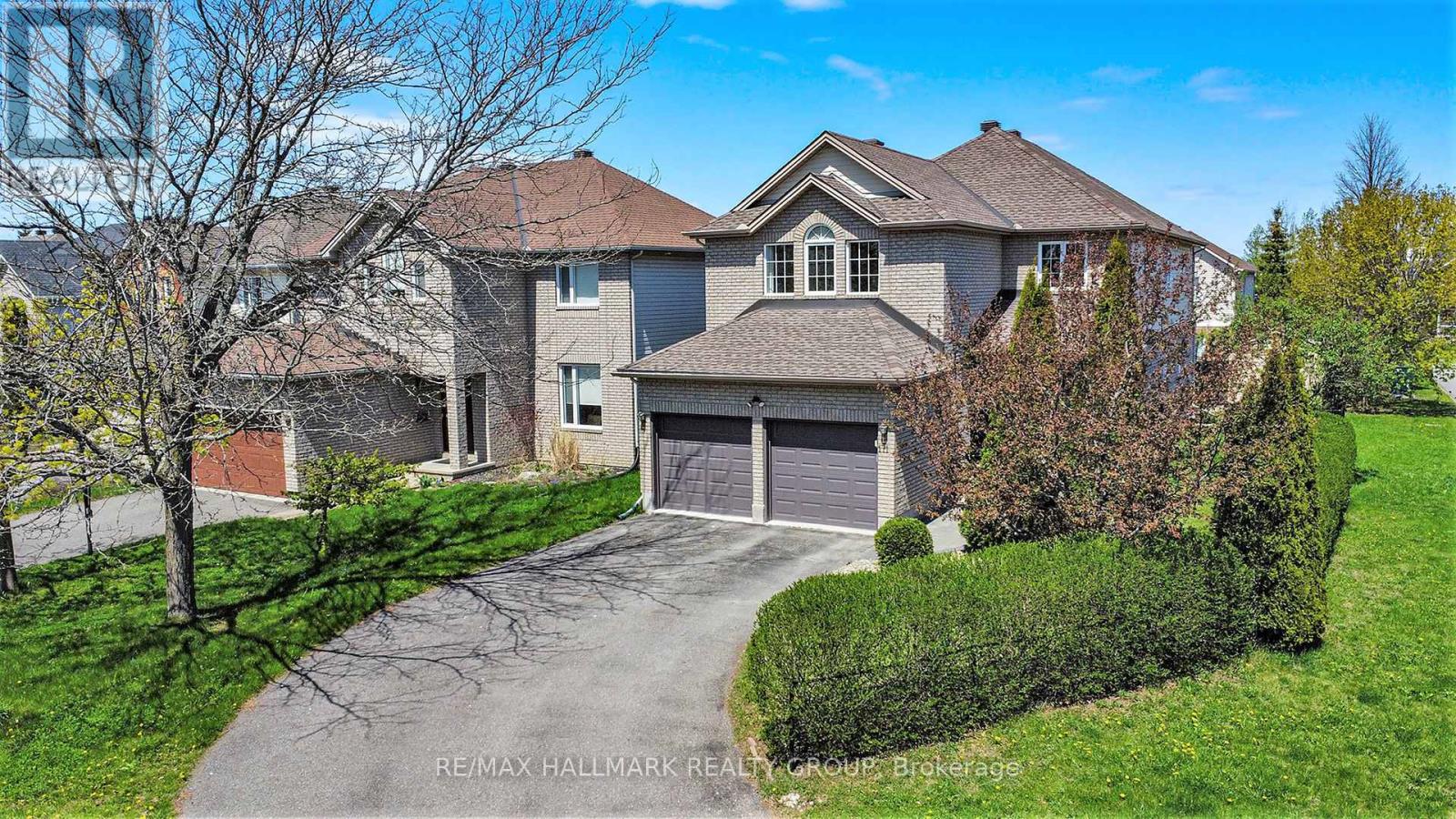 171 Allanford Avenue, Ottawa, Ontario  K1T 3Y4 - Photo 3 - X12177979