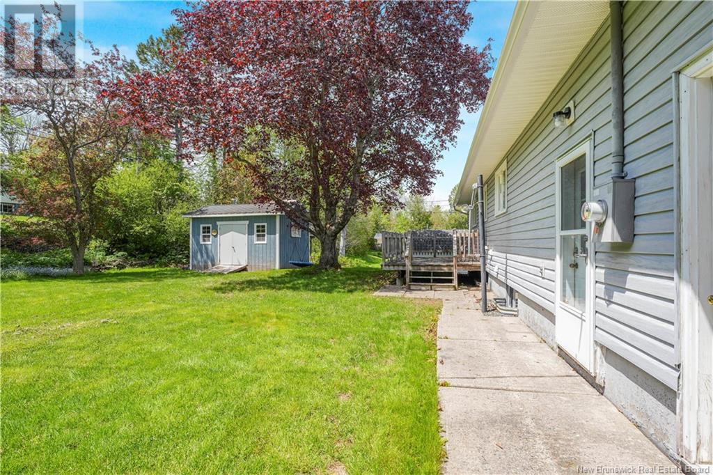 Property at 450 Mansfield Street image 3