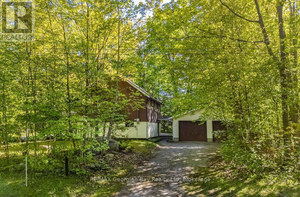 2 MANITOU CRESCENT, Tiny, Ontario