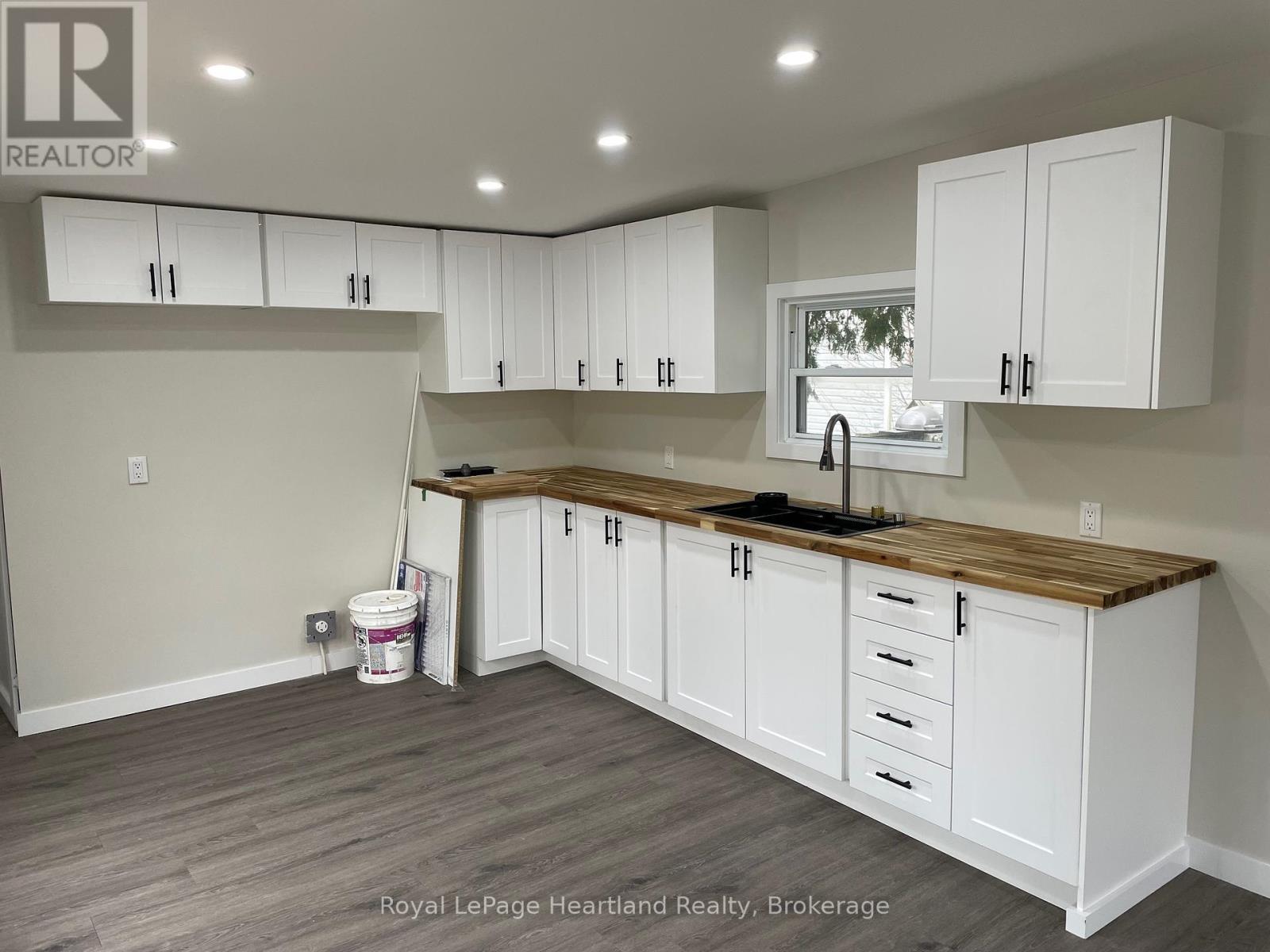 16 Bloomsbury Drive, Ashfield-Colborne-Wawanosh, Ontario  N7A 3Y3 - Photo 4 - X12177988