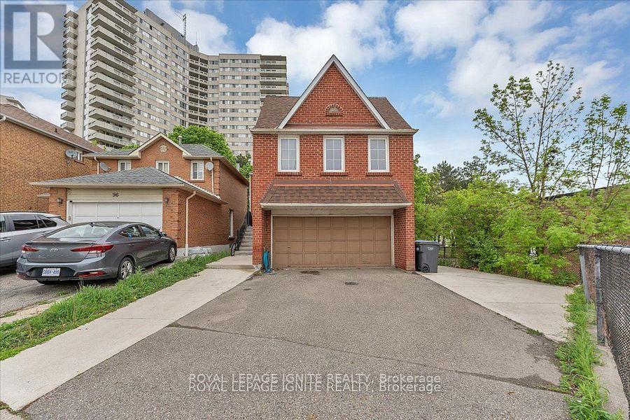 98 Sheldrake Court, Brampton, Ontario  L6Y 2W9 - Photo 1 - W12177364