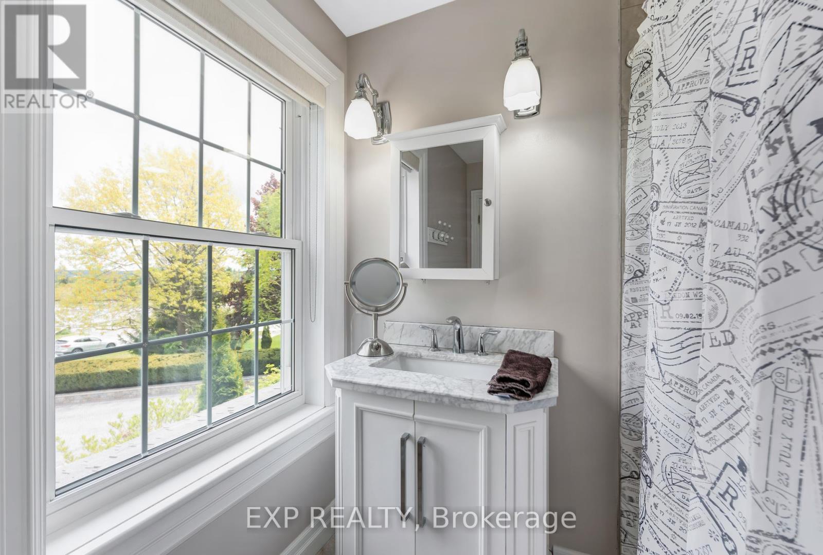20 Brownlee Drive, Bradford West Gwillimbury, Ontario  L3Z 2A4 - Photo 30 - N12177898