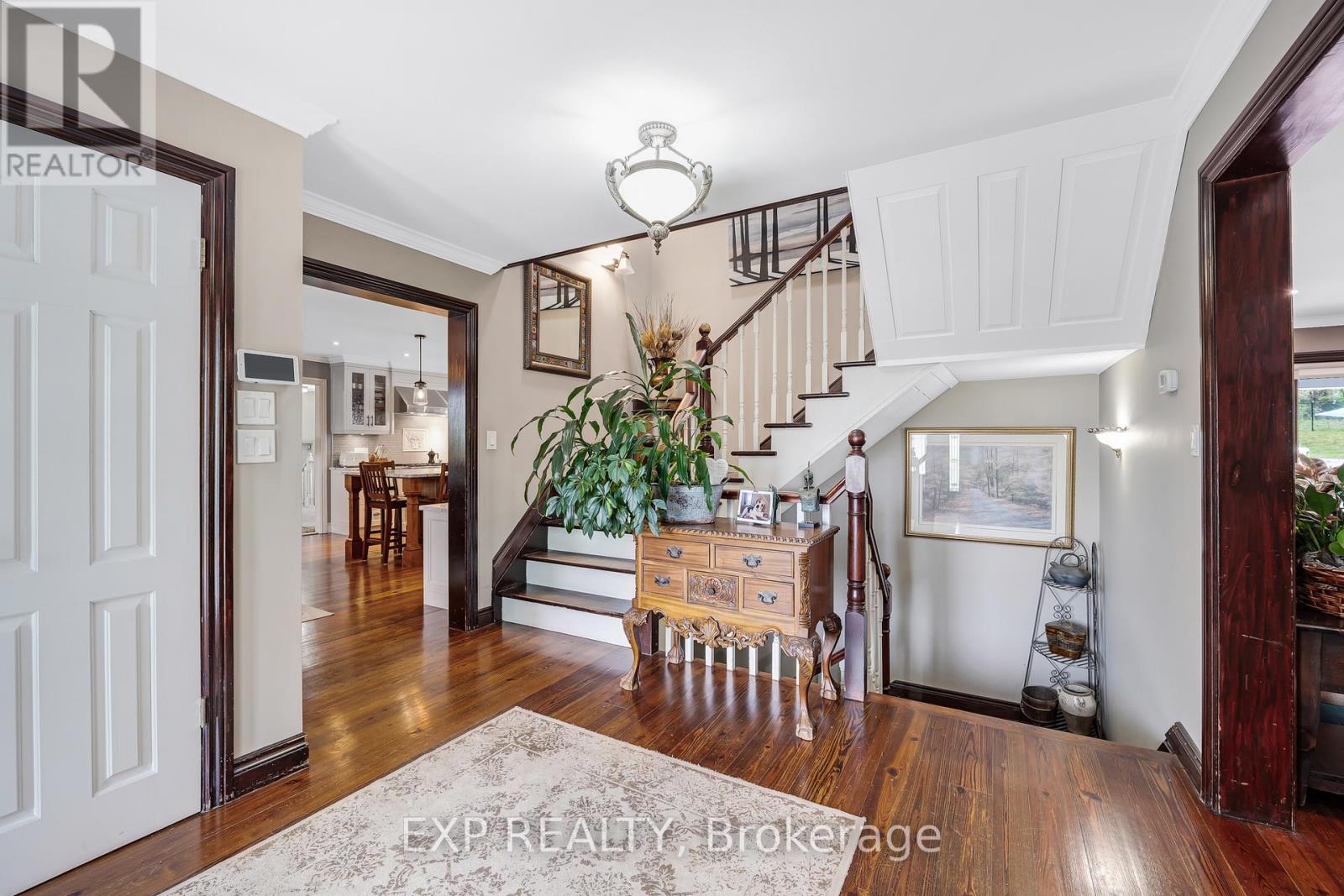 20 Brownlee Drive, Bradford West Gwillimbury, Ontario  L3Z 2A4 - Photo 5 - N12177898