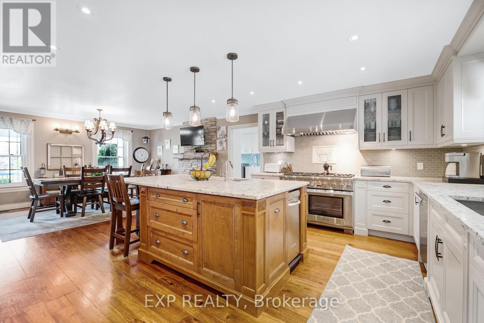 20 Brownlee Drive, Bradford West Gwillimbury, Ontario  L3Z 2A4 - Photo 8 - N12177898