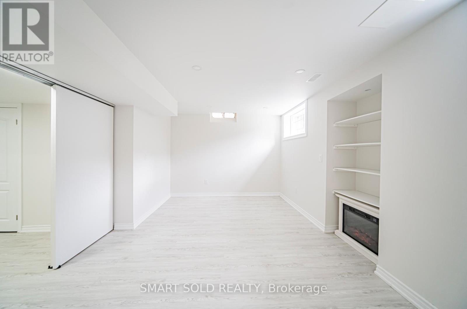 31 Fitzwilliam Avenue, Richmond Hill, Ontario  L4E 4N8 - Photo 42 - N12177954