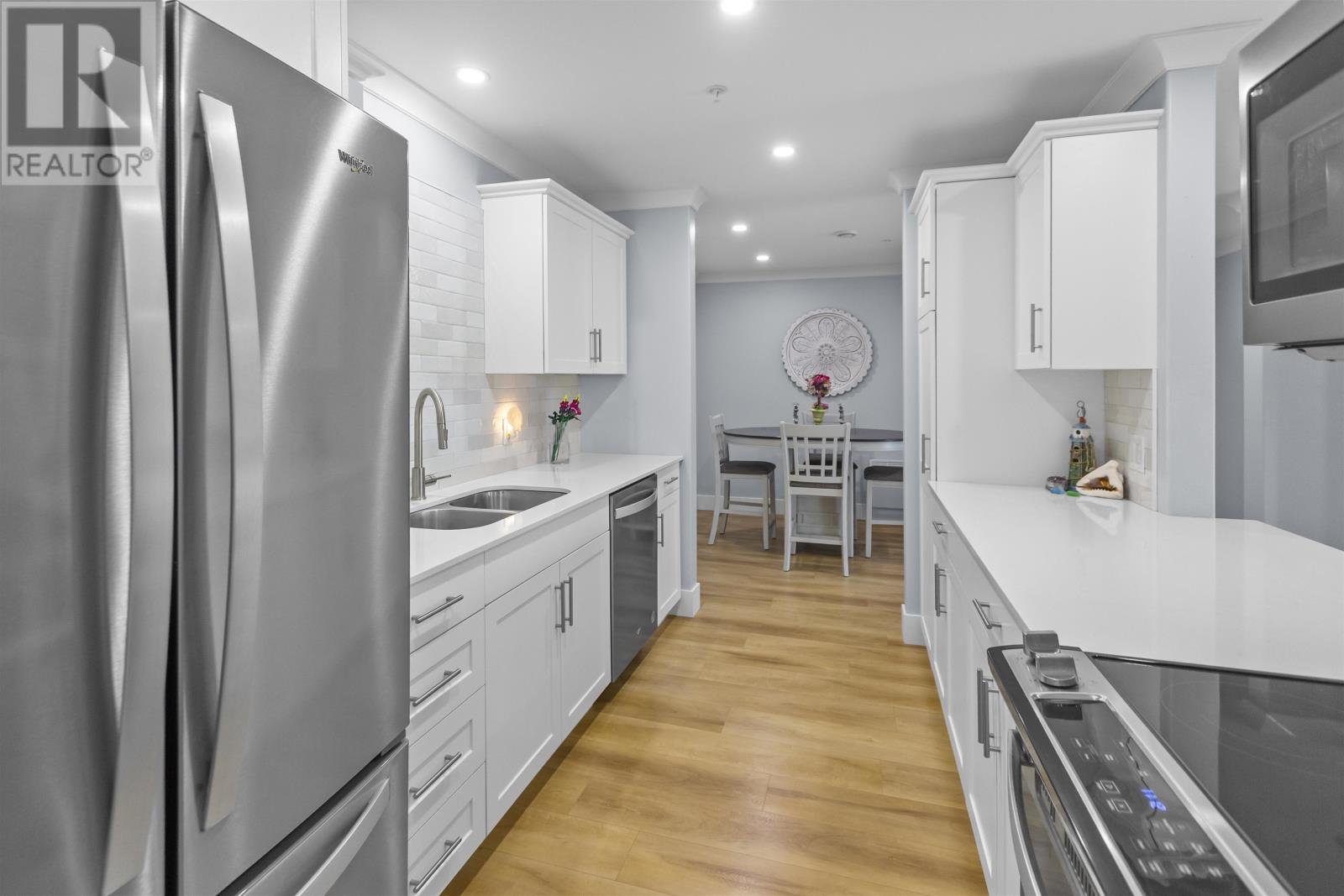 Property at 104 24 Gilbert Drive image 2