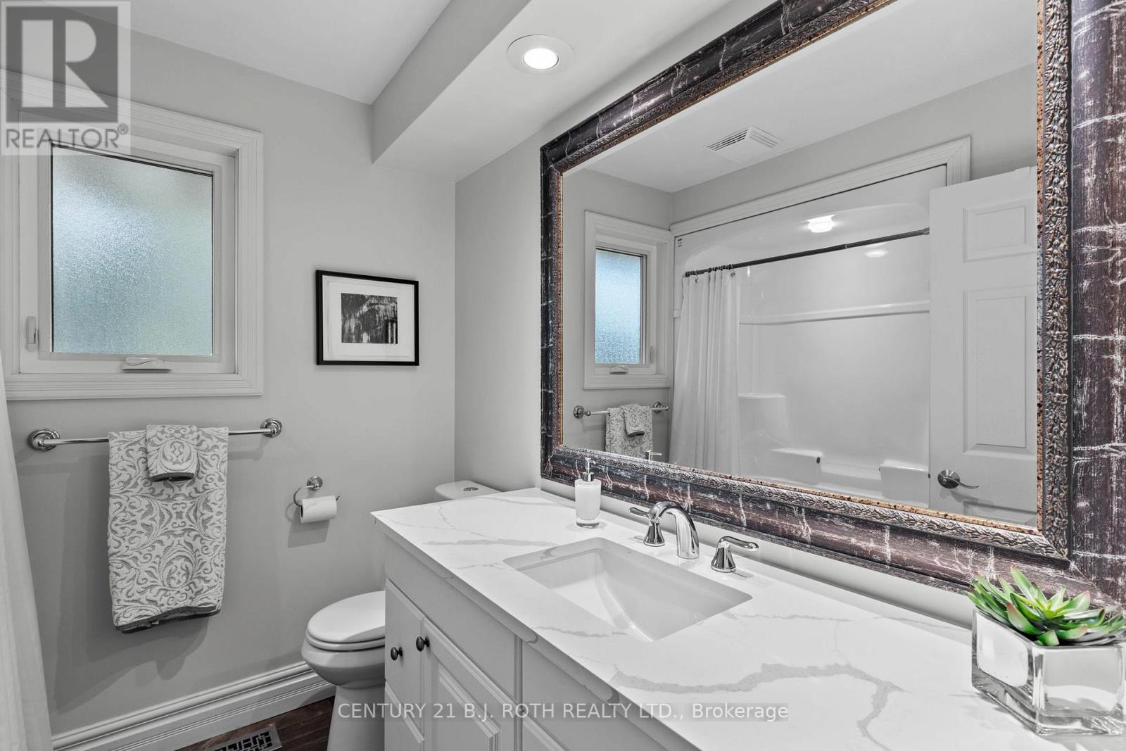2679 Lakeshore Road E, Oro-Medonte, Ontario  L0L 1T0 - Photo 19 - S12177934