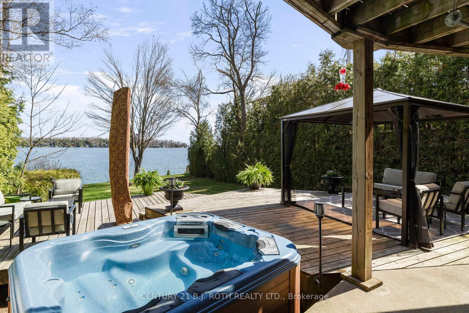 2679 Lakeshore Road E, Oro-Medonte, Ontario  L0L 1T0 - Photo 34 - S12177934