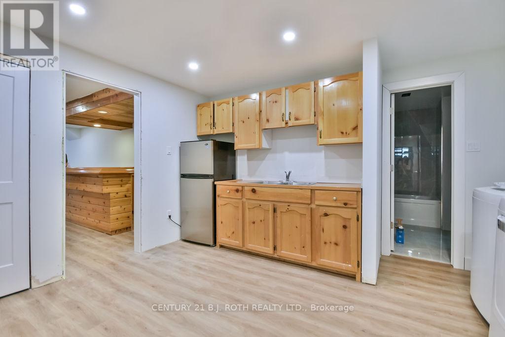 46 Holloway Lane, Springwater (Midhurst), Ontario  L0L 1X1 - Photo 27 - S12177943