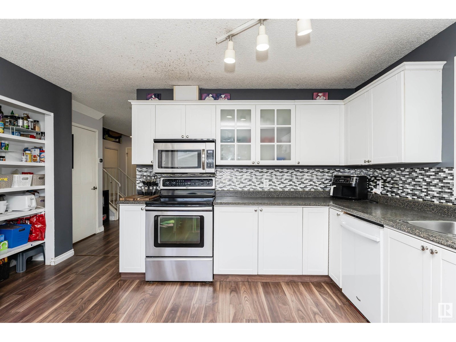 1564 Jarvis Cr Nw, Edmonton, Alberta  T6L 6S3 - Photo 14 - E4438820