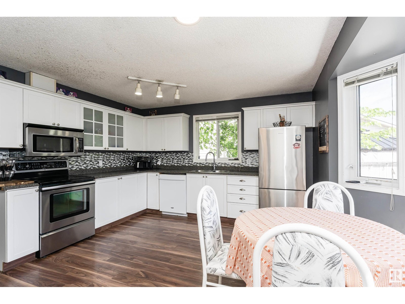 1564 Jarvis Cr Nw, Edmonton, Alberta  T6L 6S3 - Photo 15 - E4438820