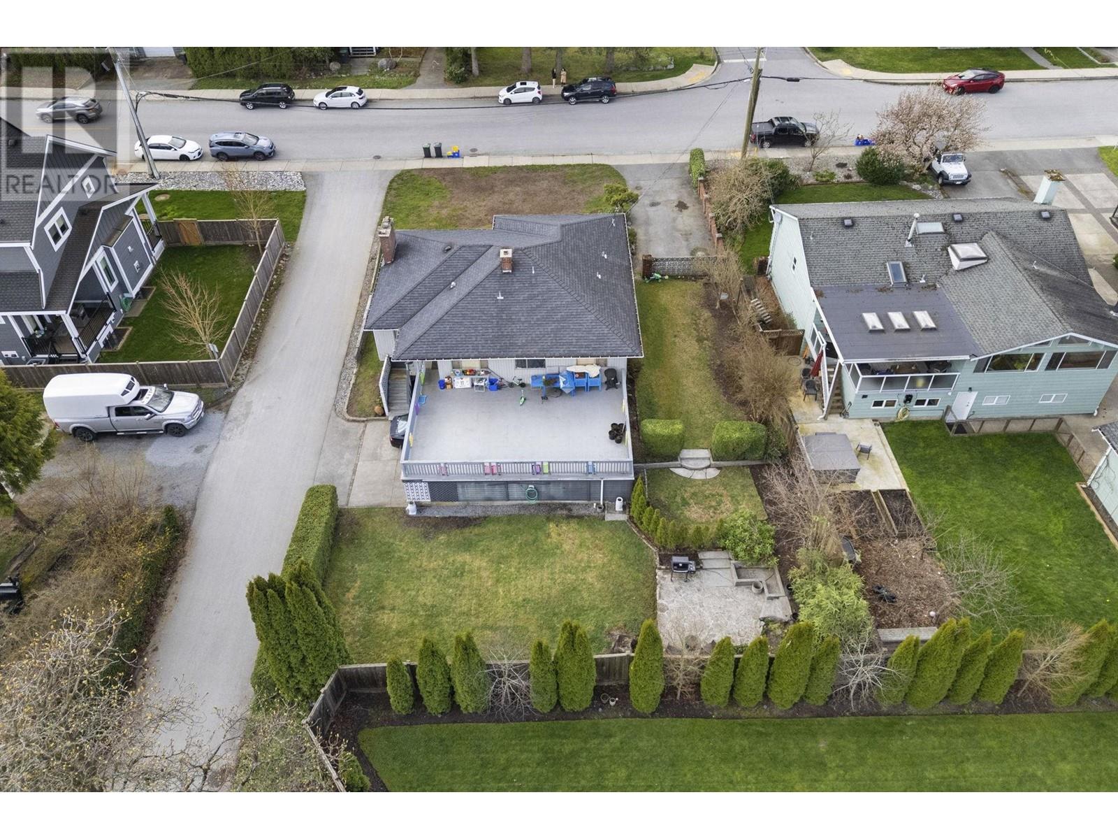 809 PORTER STREET, Coquitlam, British Columbia