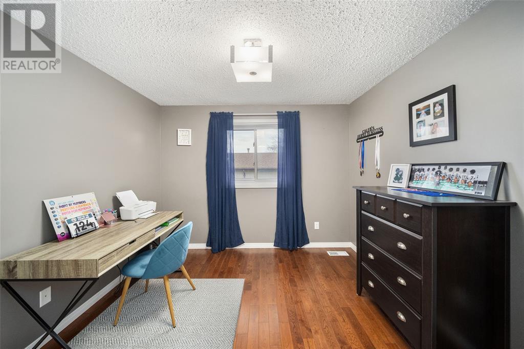 125 Conestoga Drive, Sarnia, Ontario  N7S 5V9 - Photo 26 - 25013287