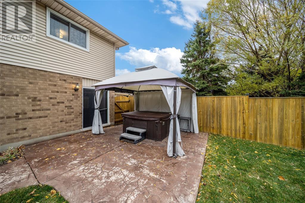 125 Conestoga Drive, Sarnia, Ontario  N7S 5V9 - Photo 6 - 25013287