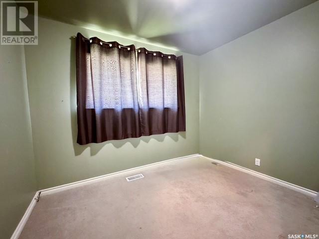 840 5th Avenue Ne, Swift Current, Saskatchewan  S9H 2L4 - Photo 13 - SK007391