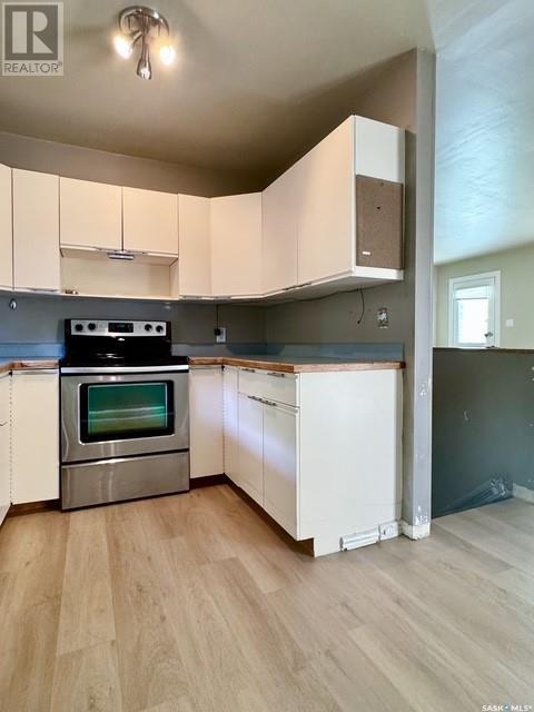 840 5th Avenue Ne, Swift Current, Saskatchewan  S9H 2L4 - Photo 8 - SK007391