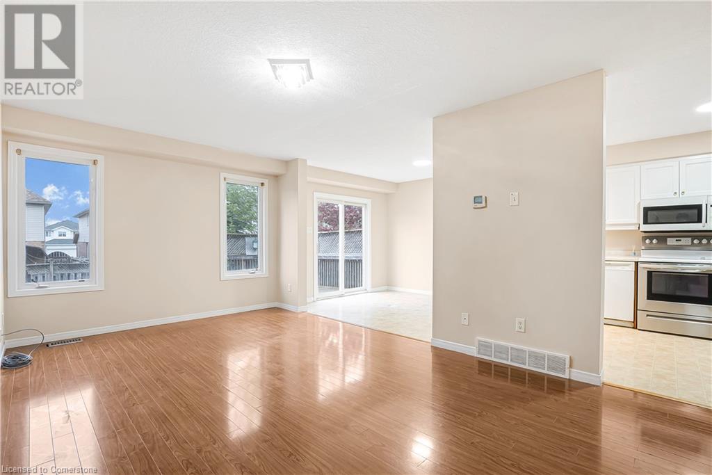 74 Blue Lace Crescent, Kitchener, Ontario  N2E 3X1 - Photo 11 - 40733389