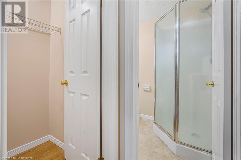 74 Blue Lace Crescent, Kitchener, Ontario  N2E 3X1 - Photo 18 - 40733389