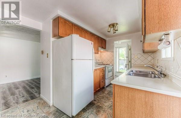 Property at 10 CATALINA Court image 3