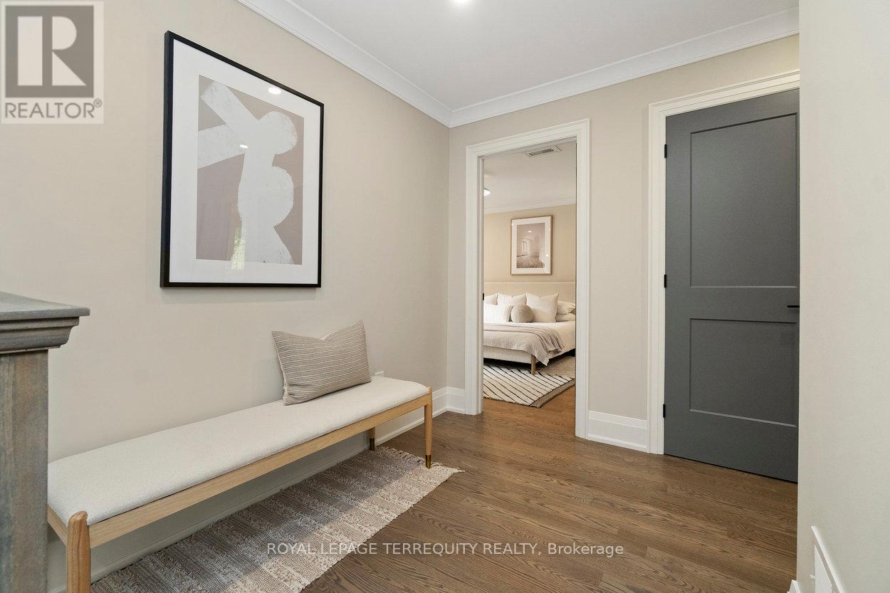 971 Royal York Road, Toronto, Ontario  M8X 2E8 - Photo 26 - W12177911