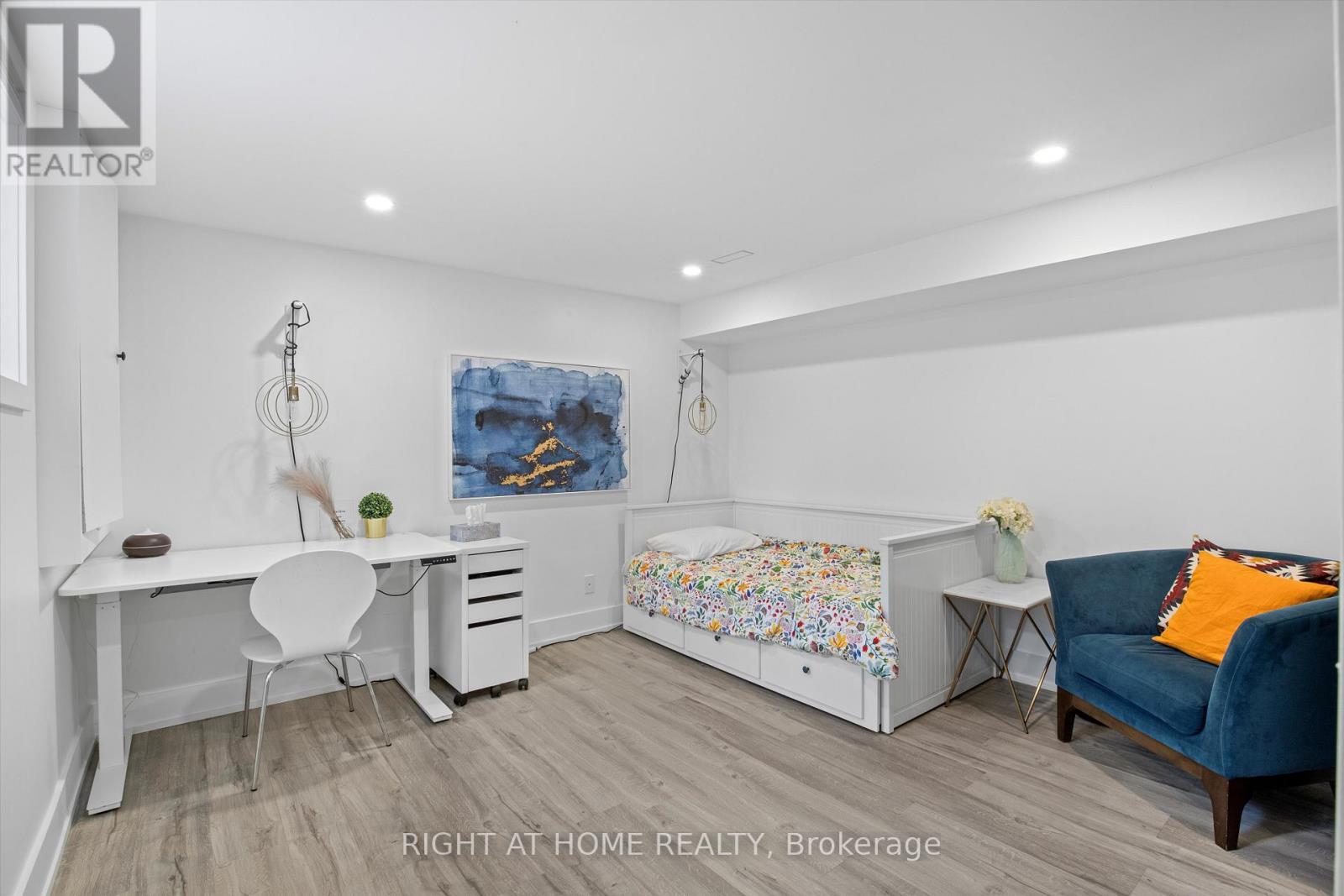 65 Aileen Avenue, Toronto (Keelesdale-Eglinton West), Ontario  M6M 1E7 - Photo 14 - W12177927