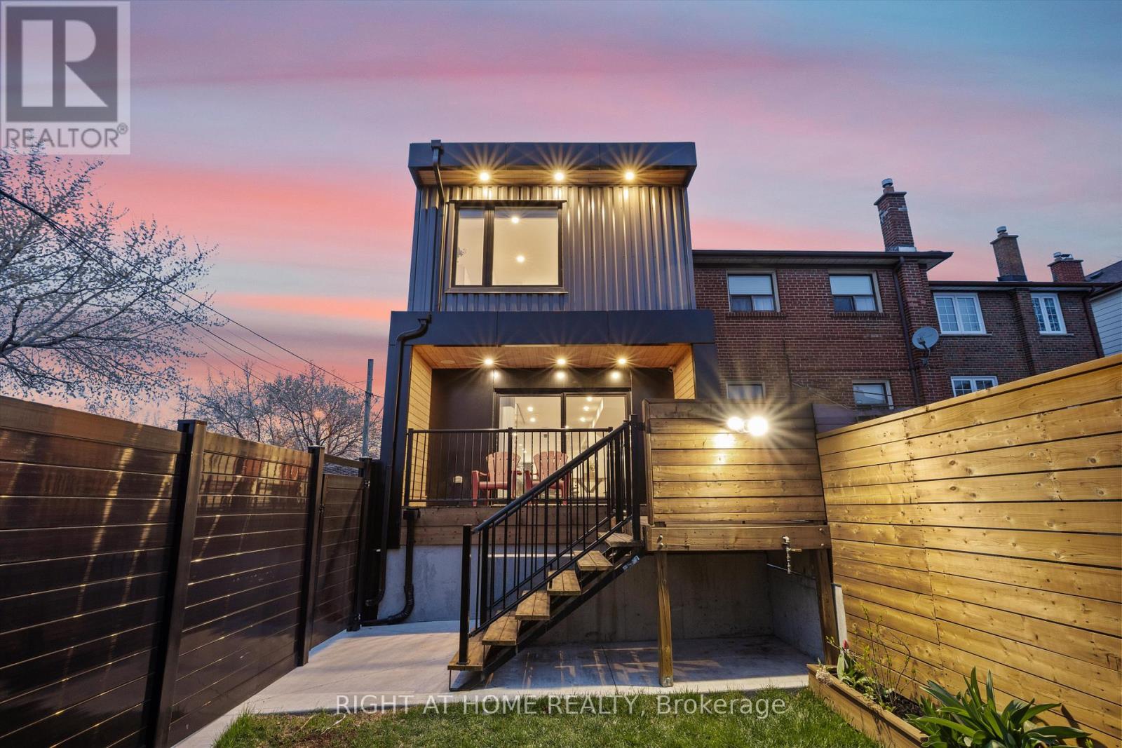 65 Aileen Avenue, Toronto (Keelesdale-Eglinton West), Ontario  M6M 1E7 - Photo 19 - W12177927