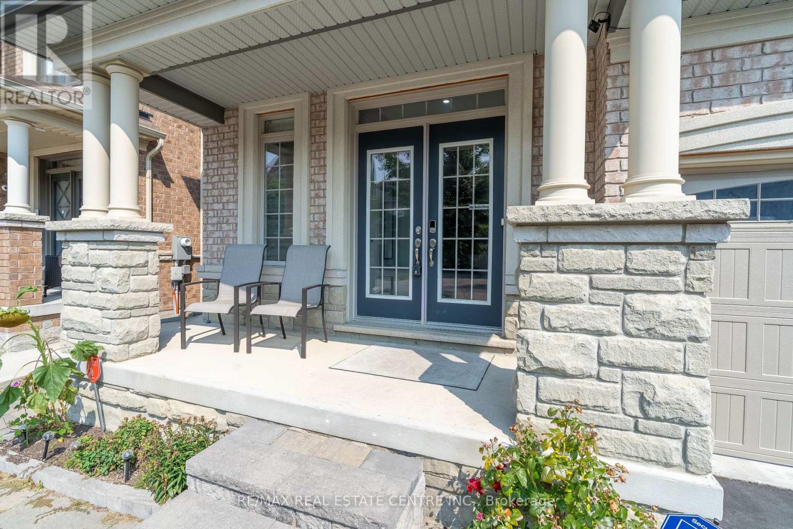 Property at 25 HAMMERHEAD ROAD image 2