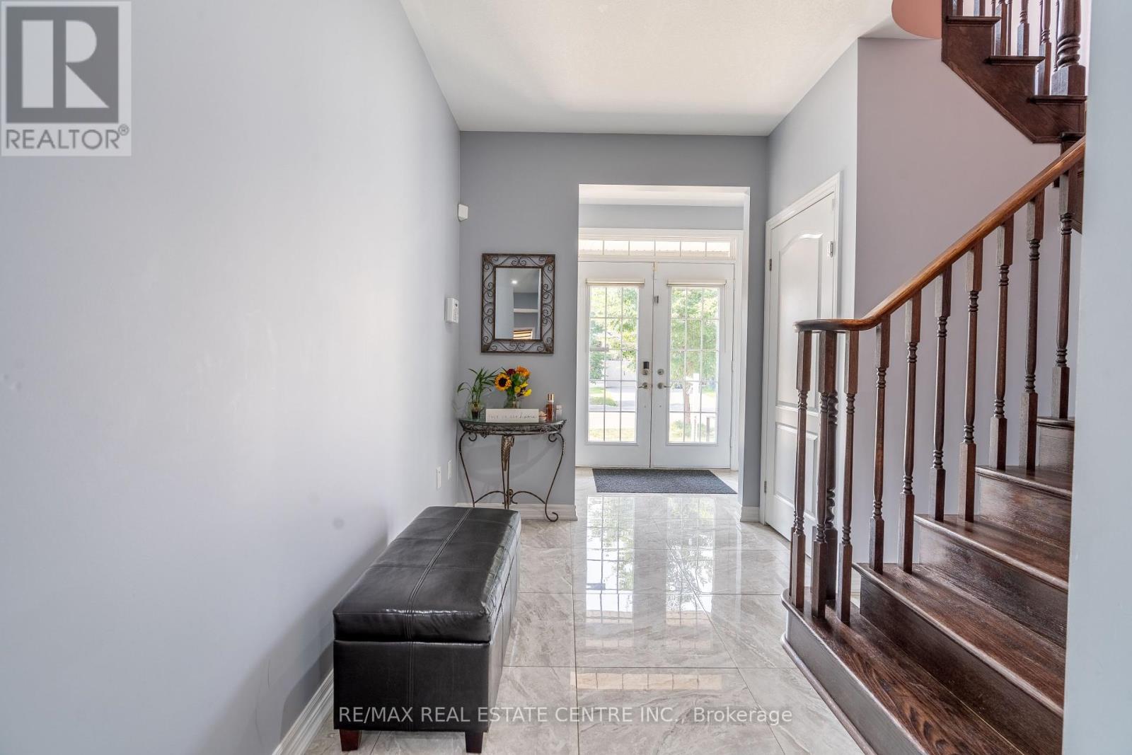 Property at 25 HAMMERHEAD ROAD image 3