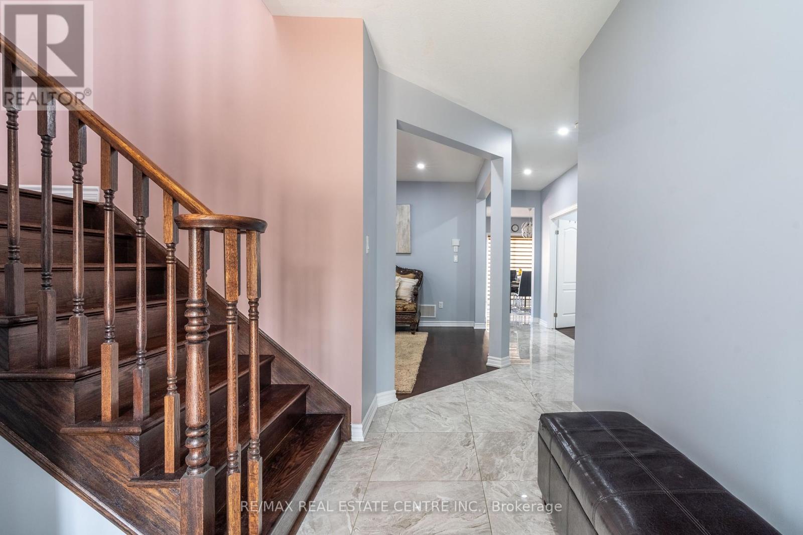 25 Hammerhead Road, Brampton, Ontario  L7A 0G4 - Photo 4 - W12177928