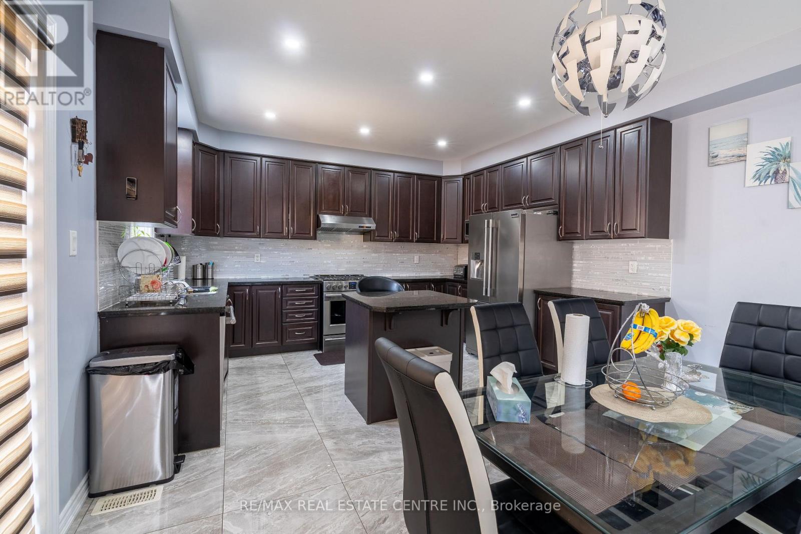 Property at 25 HAMMERHEAD ROAD image 5