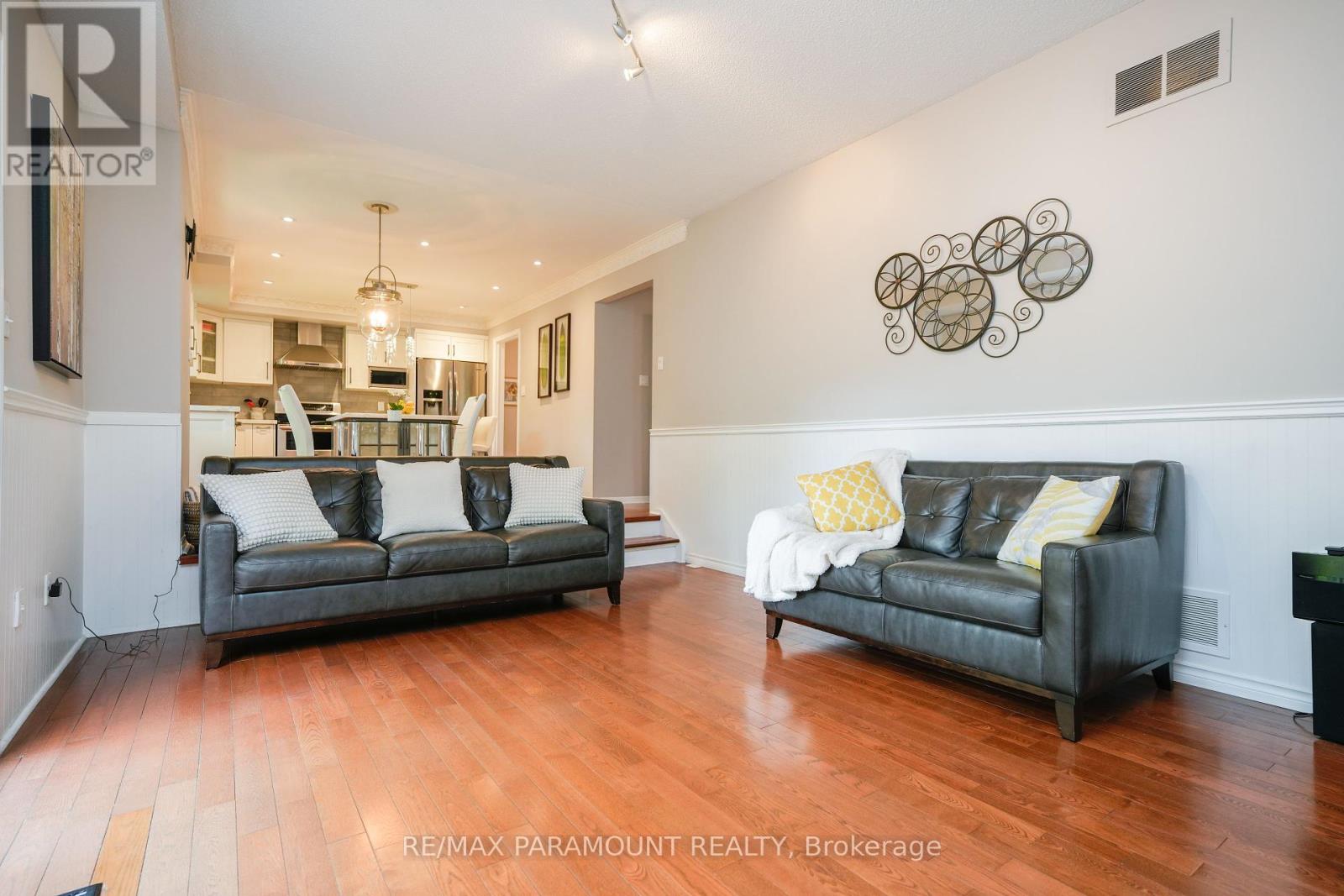 44 Cairnmore Court, Brampton, Ontario  L6Z 1T6 - Photo 14 - W12177977