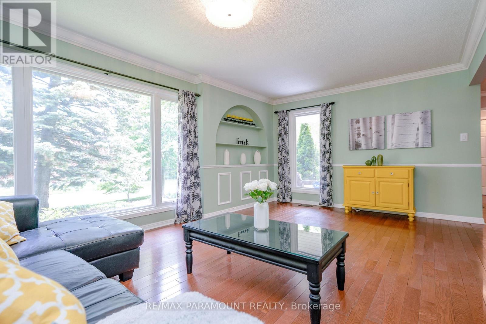 44 Cairnmore Court, Brampton, Ontario  L6Z 1T6 - Photo 6 - W12177977
