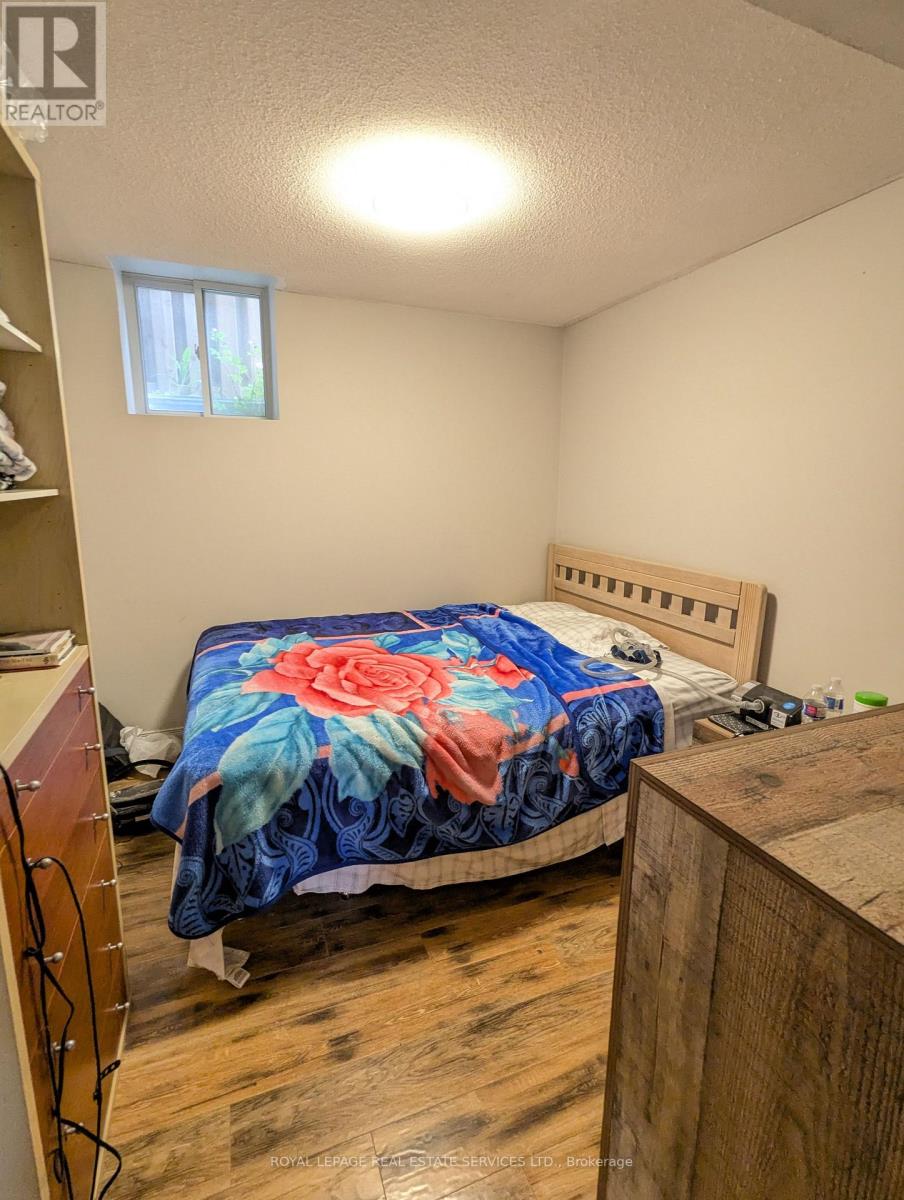 Bsmt - 6053 Leeside Crescent, Mississauga, Ontario  L5M 5K6 - Photo 6 - W12177984