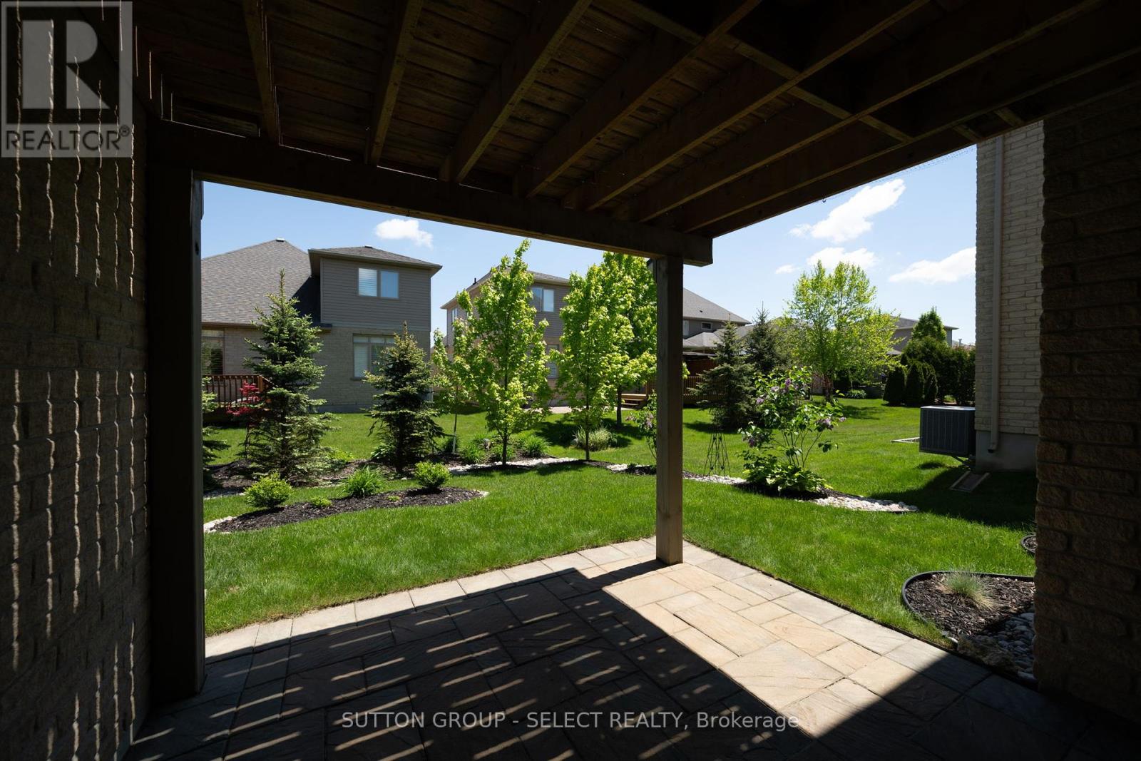 Photo 9 of 50 for 20 - 2081 Wallingford Avenue