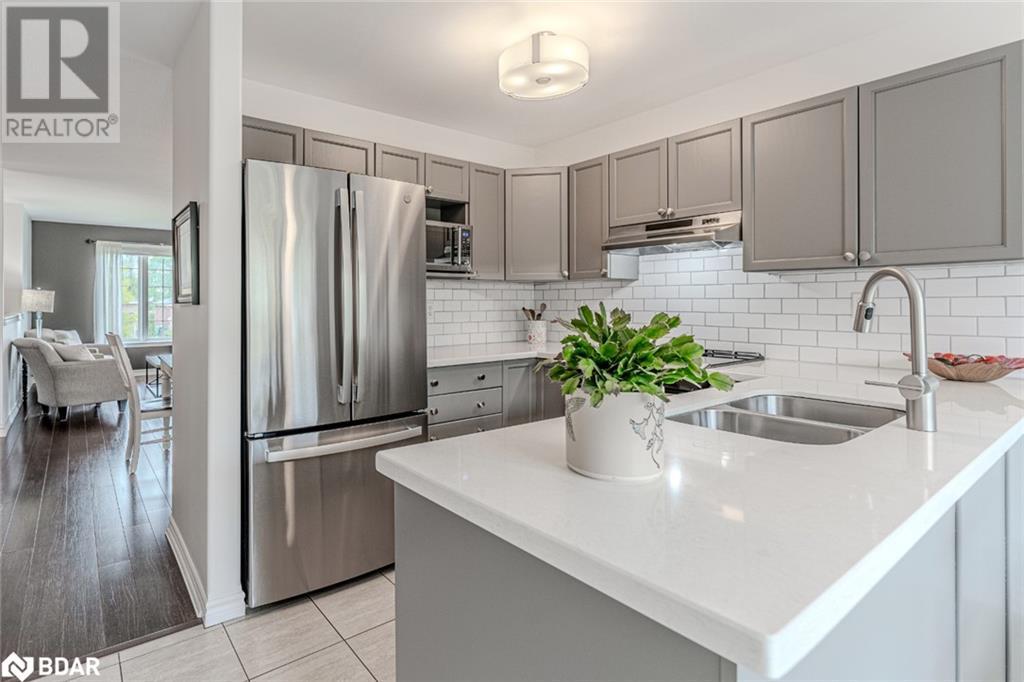 37 Osprey Ridge Road, Barrie, Ontario  L4M 6P2 - Photo 3 - 40732570
