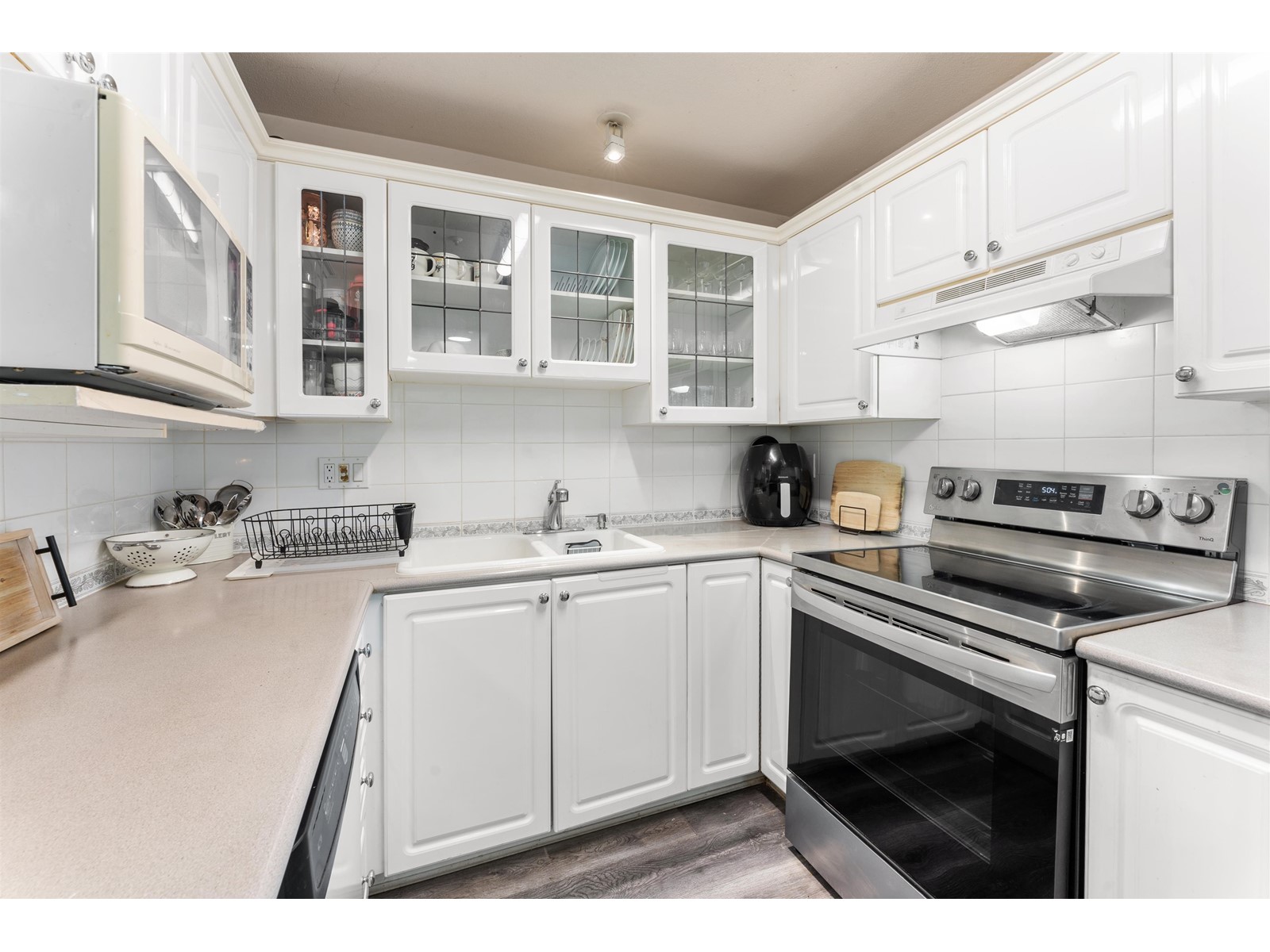 406 12155 75a Avenue, Surrey, British Columbia  V3W 1B9 - Photo 13 - R3007138
